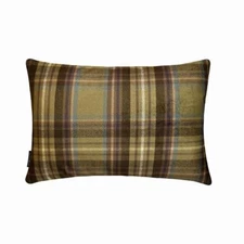 Green Winter Plaid Lumbar Pillow Cover Velvet Holiday Pillows - Plaidflow Olive