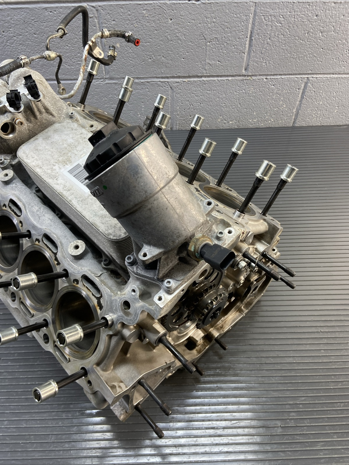 2015-2018 Ferrari California T 3.9L V8 Engine Block Crankcase 3k Miles OEM