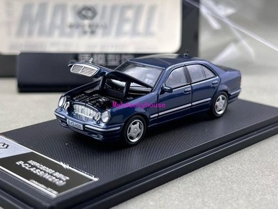 Maxwell 1:64 Blue E320 W210 Classic Sedan Sports Model Diecast Metal Car 