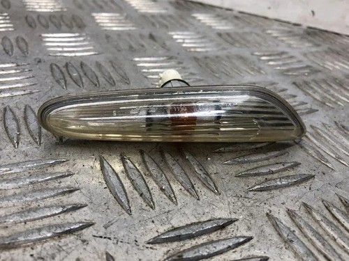 BMW 5 Touring E61 Kotflügelblinker vorne links 8382104 3.00 Diesel 22992165