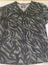 Butter-Soft Scrubs Camouflage Two Pockets 97 Cotton 3 Spandex Size L -See Meas