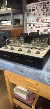 Audio Research vs 110 Amplifier with PSVANE KT 88 Tubes