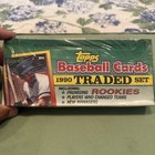 1990 TOPPS TRADED BASEBALL COMPLETE FACTORY SEALED RETAIL SET 1-132 — photo 2