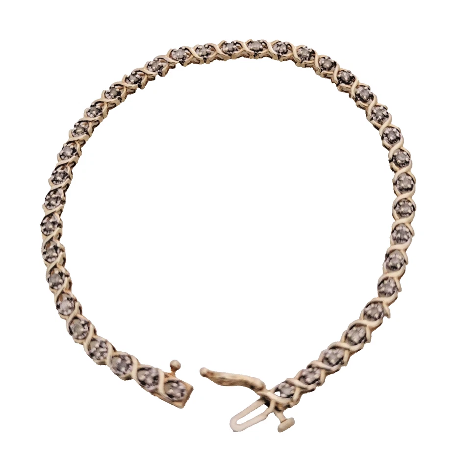 Solid 10k Gold Bracelet with 39 Diamonds 1.0 TCW / 5 Grams 7” Long Gold Stamped - Image 2 of 4