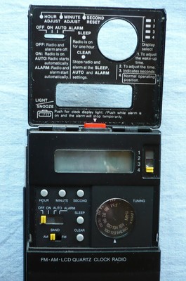 Radio horloge a quartz ACL Toshiba QR-2000L , FM/LW , piles