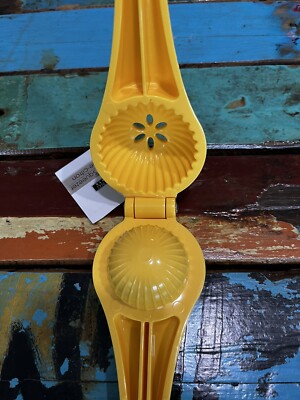Lemon Squeezer Limes, Homemade Lemonade, Fresh Pressed Juice Kitchen Accessory