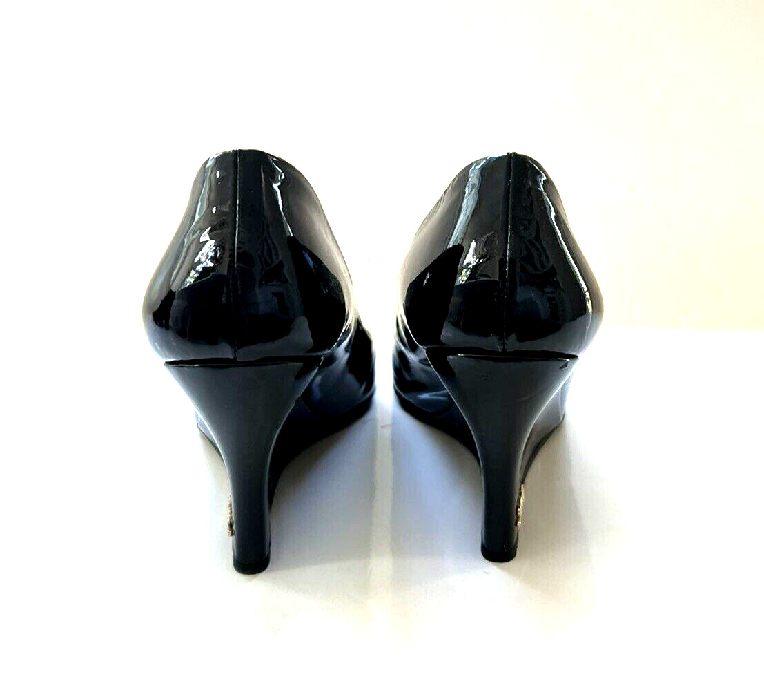 Gucci Black Patent Leather Wedges Size 10.5 - image 4