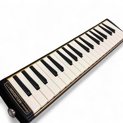 SUZUKI M-37C Melodion Melodica Japan M37C Case Keyboard Harmonica