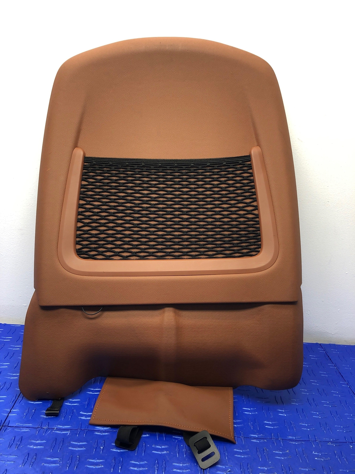 2014-2017 MASERATI GHIBLI OEM FRONT LEFT SEAT BACK TRIM PANEL COVER L0390276AA