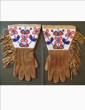 Old American Style Handmade Sioux Flora Beaded Leather Gauntlet Gloves G11