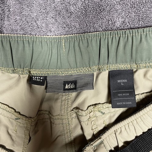 REI Cargo Shorts Mens Large Khaki Nylon Belted Hiking Outdoor Pockets UPF 50+ - Picture 3 of 11