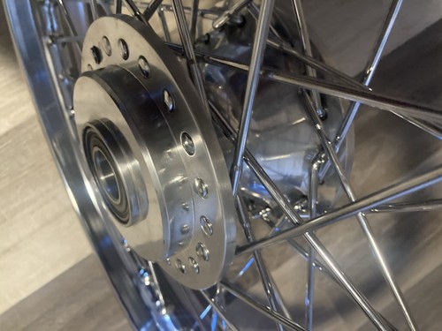 Harley 21” Front Wheel 2007 up sportster Dyna 25mm bearings - Bild 5 von 13
