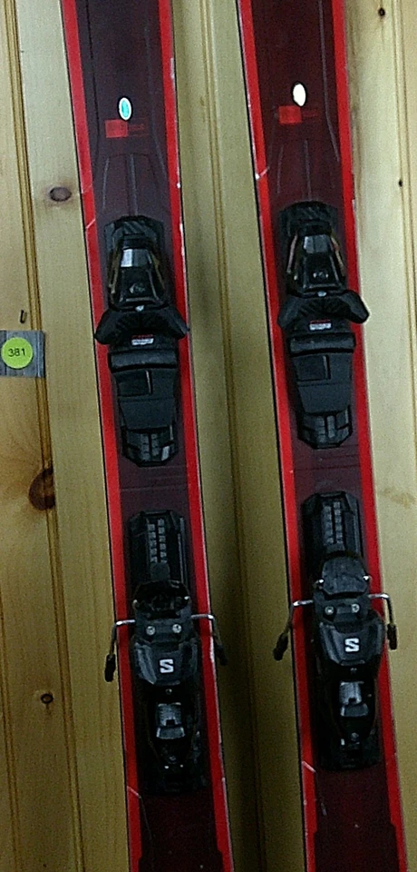 Volkl M6 Mantra 2023 177 cm con encuadernación Salomon M10 Foto 4 de 4