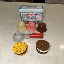 Melissa Doug MAGNETIC ICE CREAM Container with accessories
