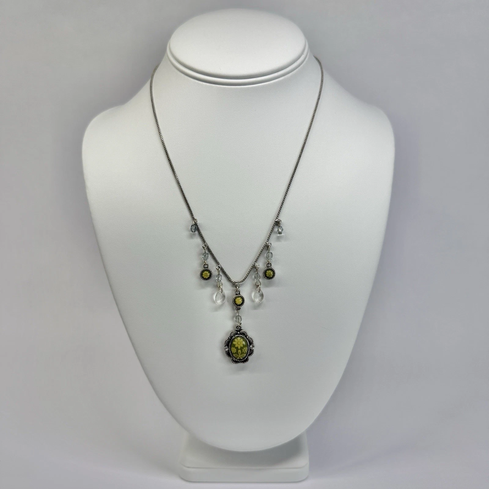 1928 Floral Faceted Crystal Art Deco Dainty Silver Tone Vintage Necklace N685