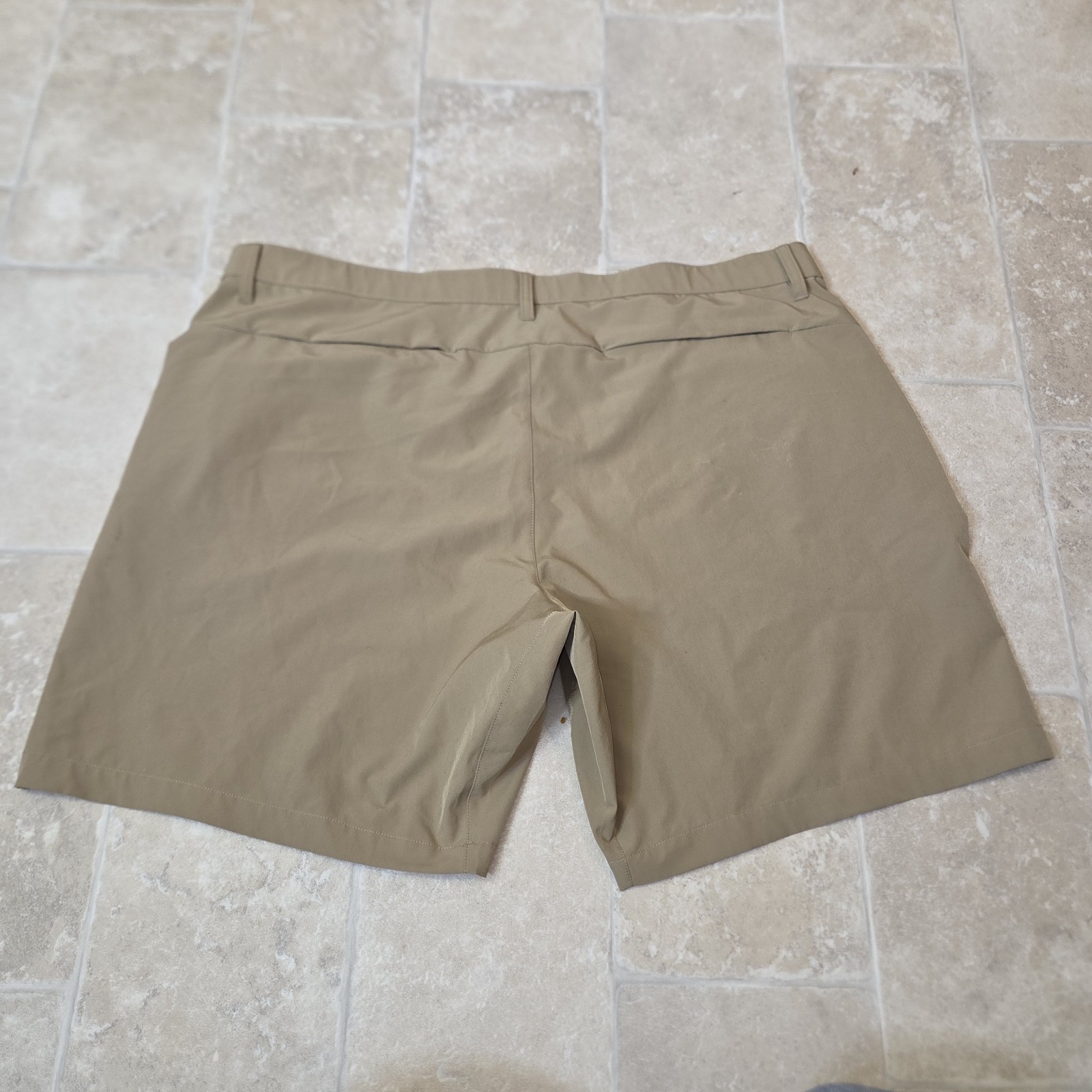 Fabletics Tan Tech Performance Shorts Men's 42 - image 9