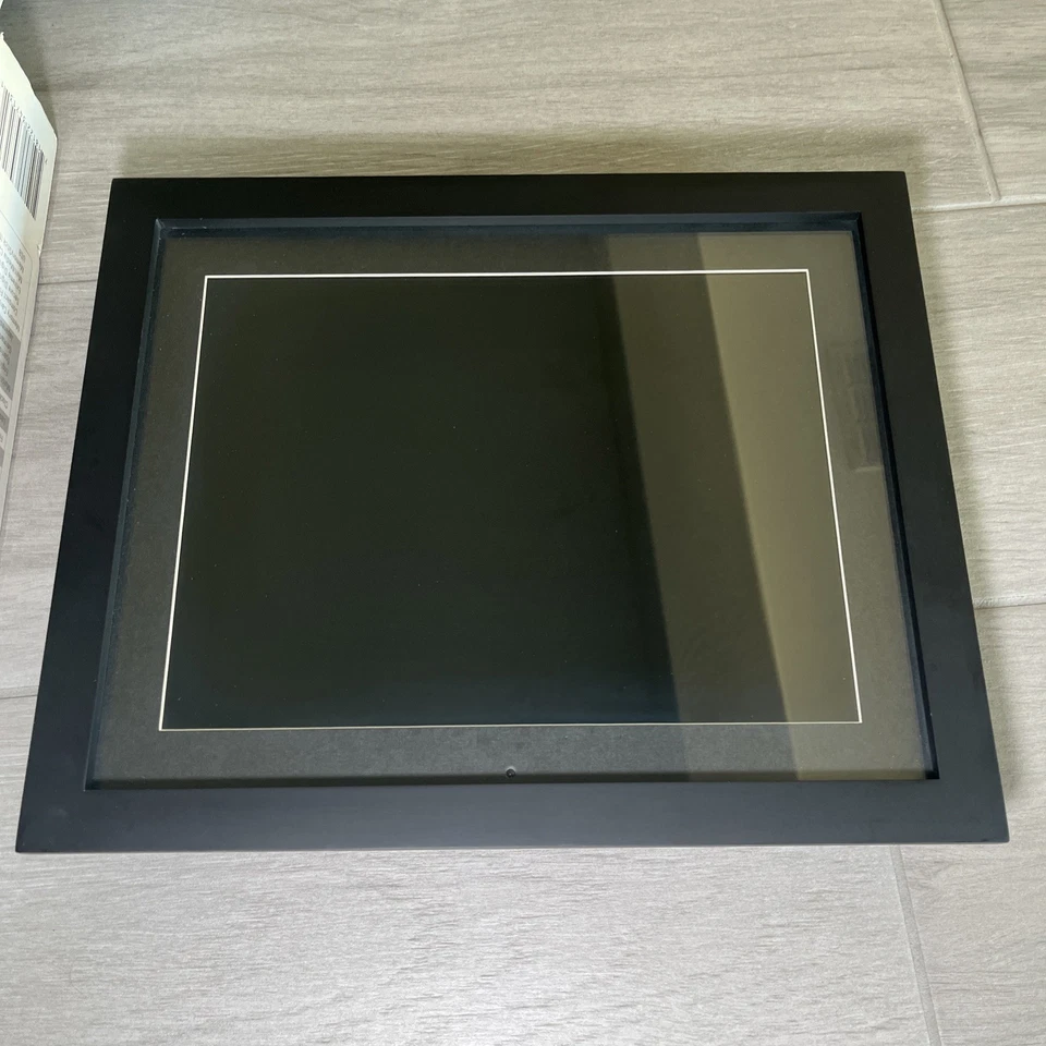 Piximodo Foto Photo Frame Reflection 15 Wall Mountable With Remote Control - Image 4 of 4