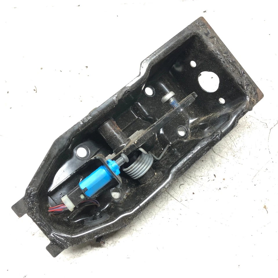 SMART FORTWO MK1 0.7 PETROL BRAKE PEDAL ASSEMBLY HOUSING M160.920 2002 - 2007 - Image 3 of 3