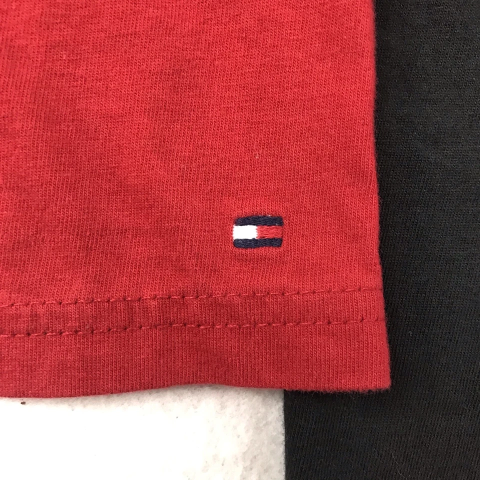 Camisa Tommy Hilfiger Juvenil XL (20) Negra Roja Gráfica Camiseta Mangas Largas Niños Foto 4 de 4