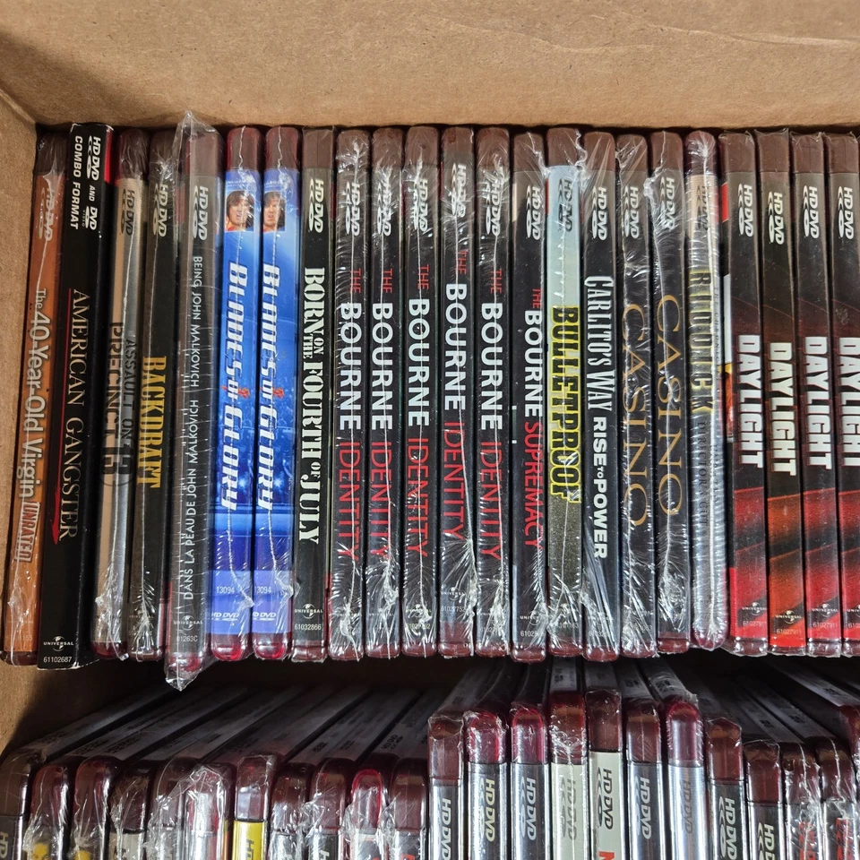 Lot of 86 FACTORY SEALED HD DVD Movies Casino Bourne Mallrats Harry Potter MORE Foto 2 de 4