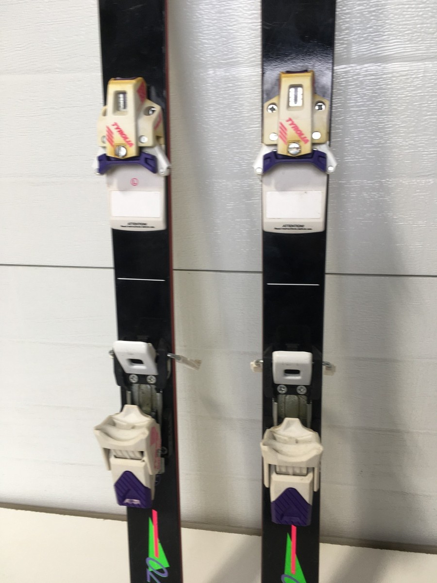 Rossignol Snow Skis Series 770J w/ Tyrolia 530 Bindings Black