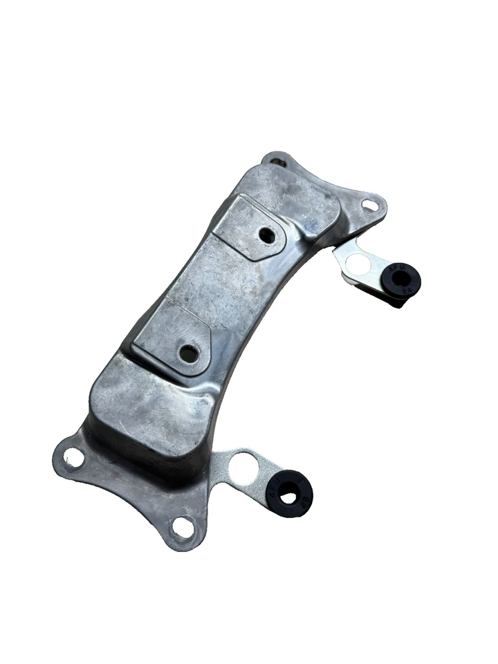 Yamaha Tracer 9 Gt 2021 - 2023 Carburant Essence Gas Tank Support Fixation - Photo 1/4