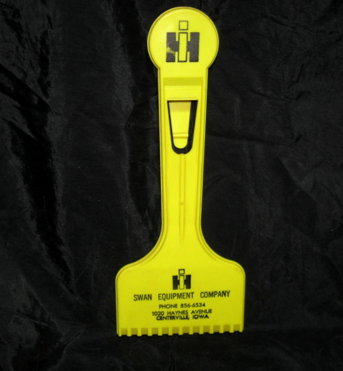 Vintage International Harvester IH Ice Scraper Centerville Iowa IA Farm Adv