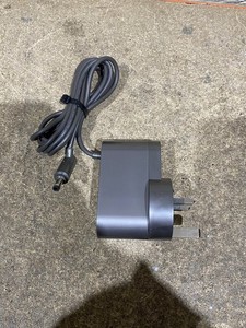 Dyson 64506-05 Akku Ladegerät UK Stecker 26,1V Netzteil