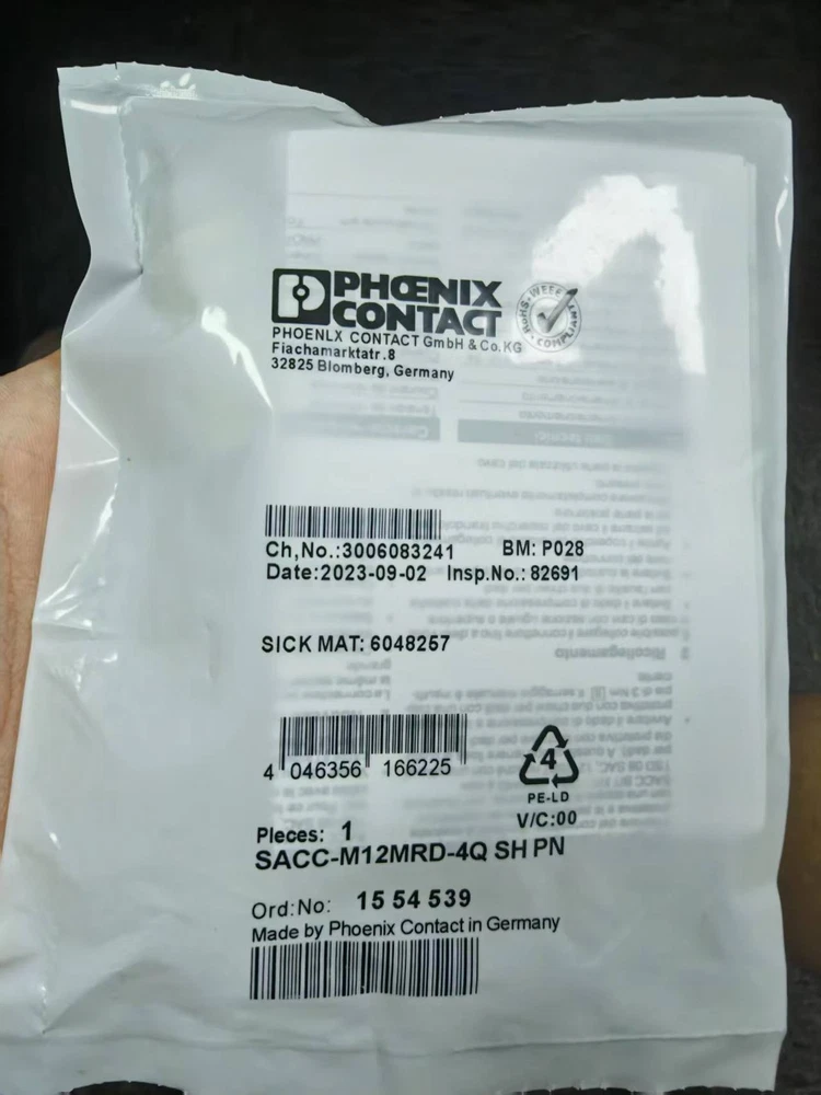 1PC NEW Phoenix Contact SACC-M12MRD-4Q SH PN Data Connector