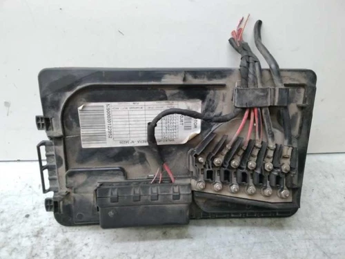 6Q0937550C Caja Reles/Fusibles para SEAT IBIZA (6L1) * 1166242 - Imagen 2 de 4