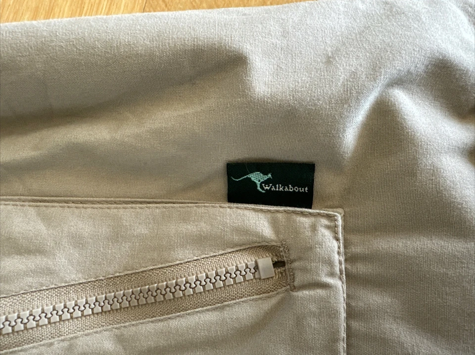 Walkabout Safari Vest Men’s L Tan Pockets Fishing Hunting Outdoor Tactical Khaki - Image 2 of 4