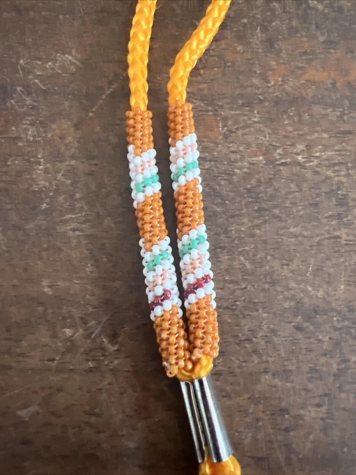 美洲原住民纳瓦霍串珠挂绳徽章夹钥匙链橙色 34 #16 — 第 3/4 张图片