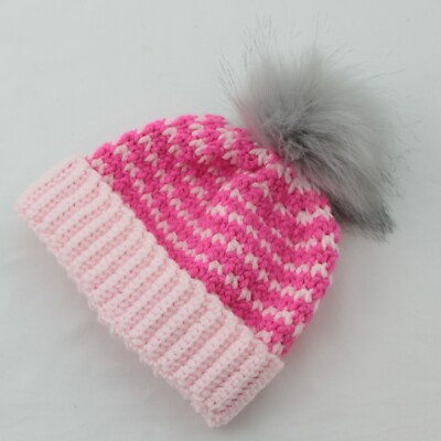 Pink handmade crochet beanie Slowslowly]Lily Fur Handmade Crochet Short Beanie _ Pink main image 4