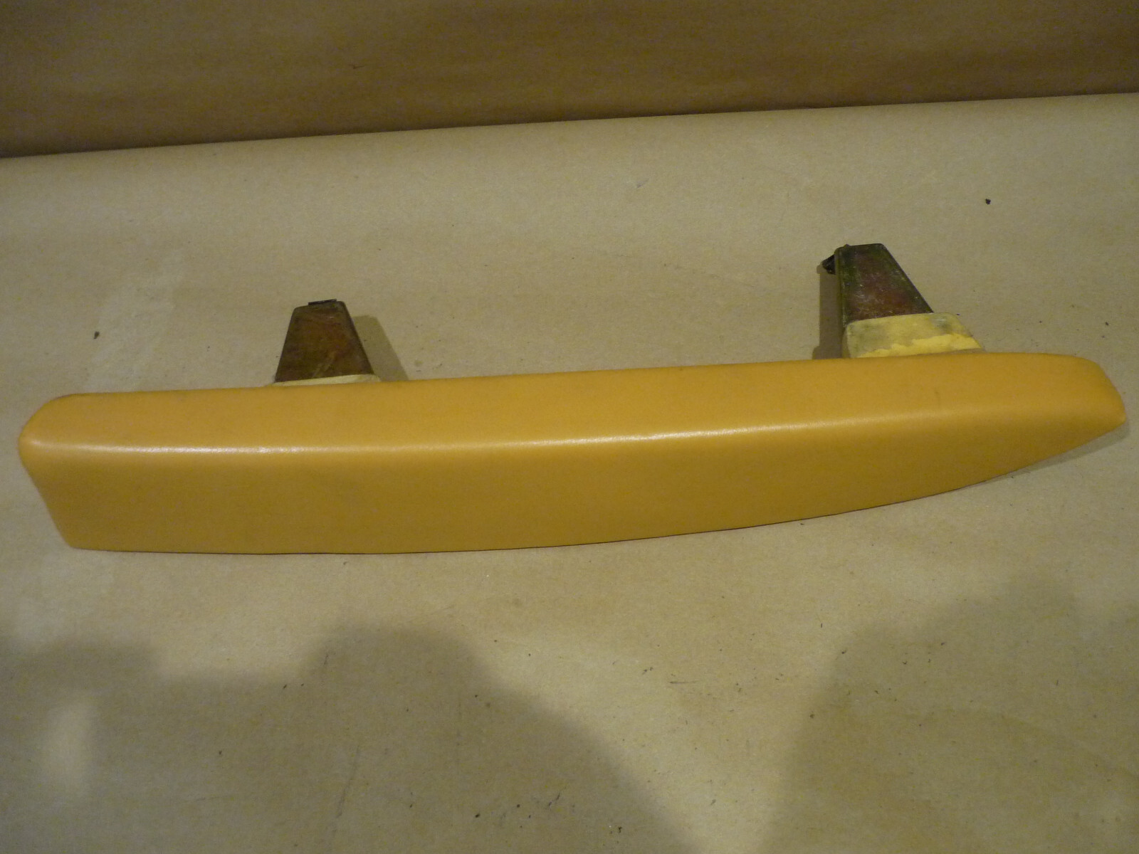 Ferrari 456 MGT/MGTA - LH Door Arm Rest Beige - P/N 65470705