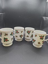 Vintage Christmas 4 Coffee Mugs Holly Leaf Ceramic Footed Lefton China Guc