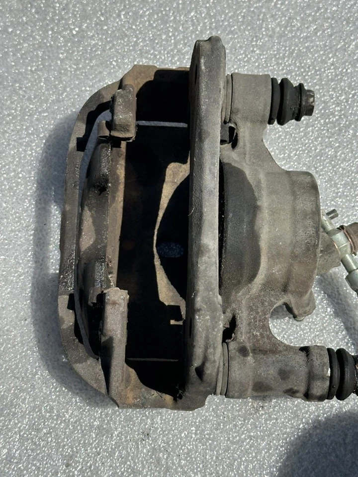 Toyota Celica 1992 lado del pasajero derecho pinza de freno delantera liftback Foto 3 de 4