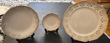 Vtg Mid-Century Royal China Flurette 22K Gold Dinnerware Set 26pc Made in USA