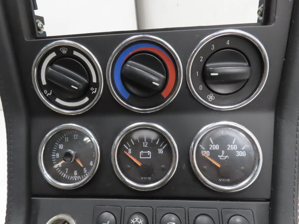 00 BMW Z3 M #1313 Center Console, Complete Gauges Black Leather - Image 4 of 4