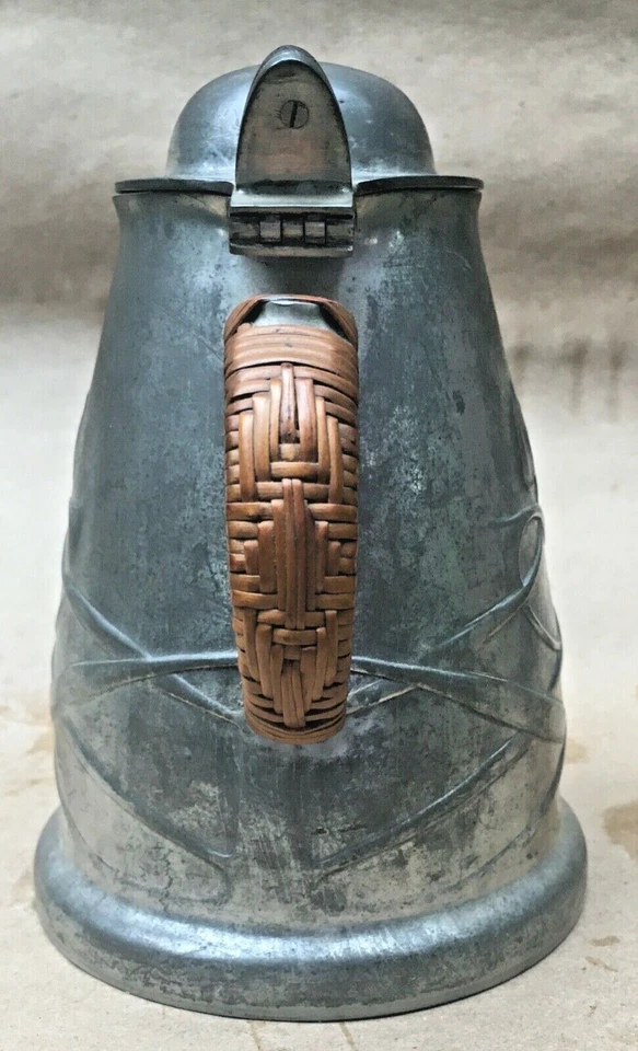 Jarra Art Nouveau Liberty Tudric Foto 2 de 4