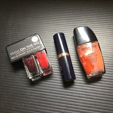 EST E LAUDER Lipstick  2 Mani On The Go  1 Wet n Wild Wildshine Nail Polishes