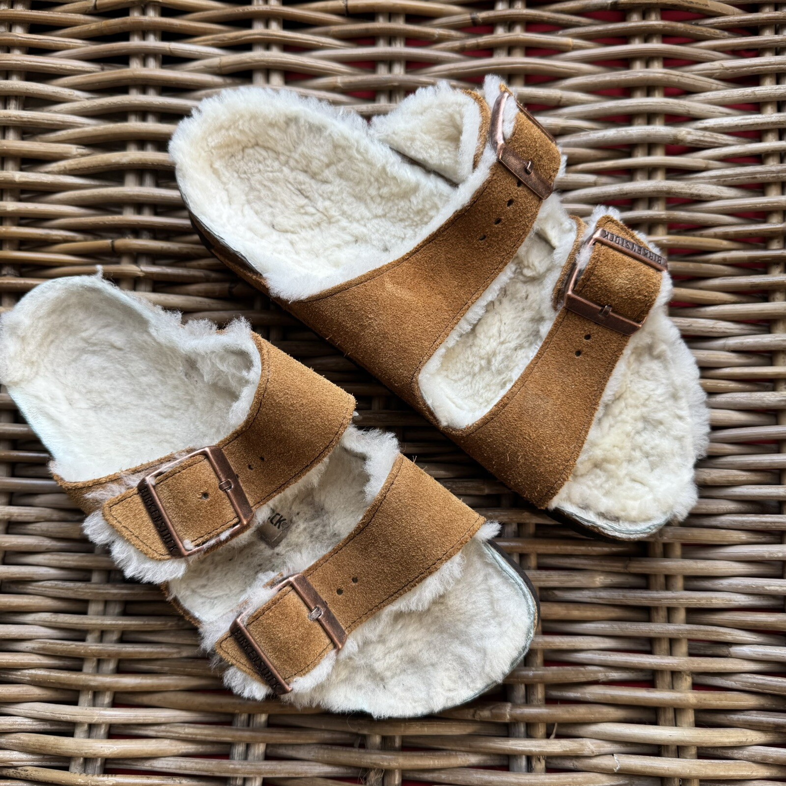 BIRKENSTOCK Shearling Suede Leather Arizona Sandals Size 37 Women’s 6