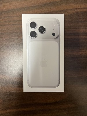 Apple iPhone 17 Pro  512GB (100% Battery) Verizon Silver