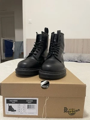 Dr. Martens 1460 Mono
