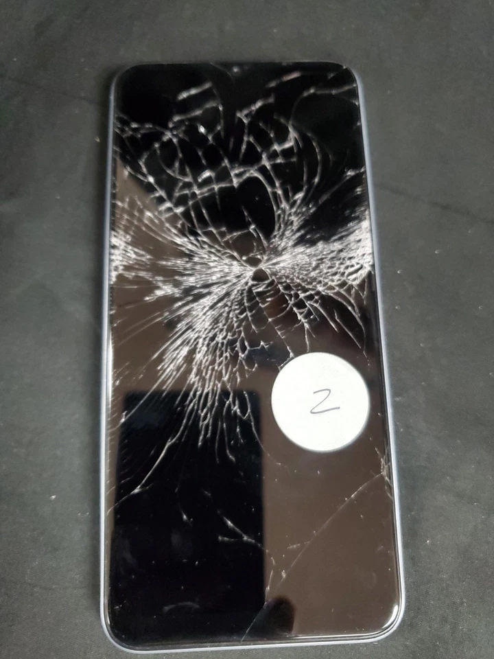 Lot Of 11 BLU F92e 5G Unlocked 128GB Dual SIM Working NEEDS NEW SCREEN / REPAIR - Image 4 of 4