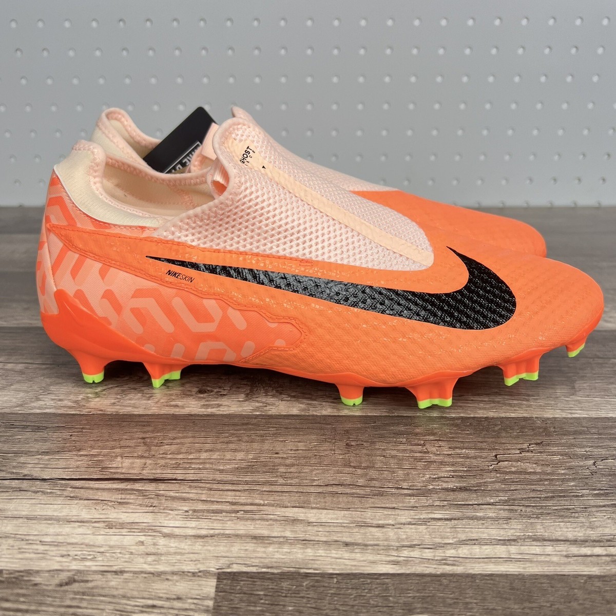 Nike Phantom GX Academy Orange Soccer Cleats New Men's Size Nike Phantom GX Academy Orange Soccer Cleats New Men's Size