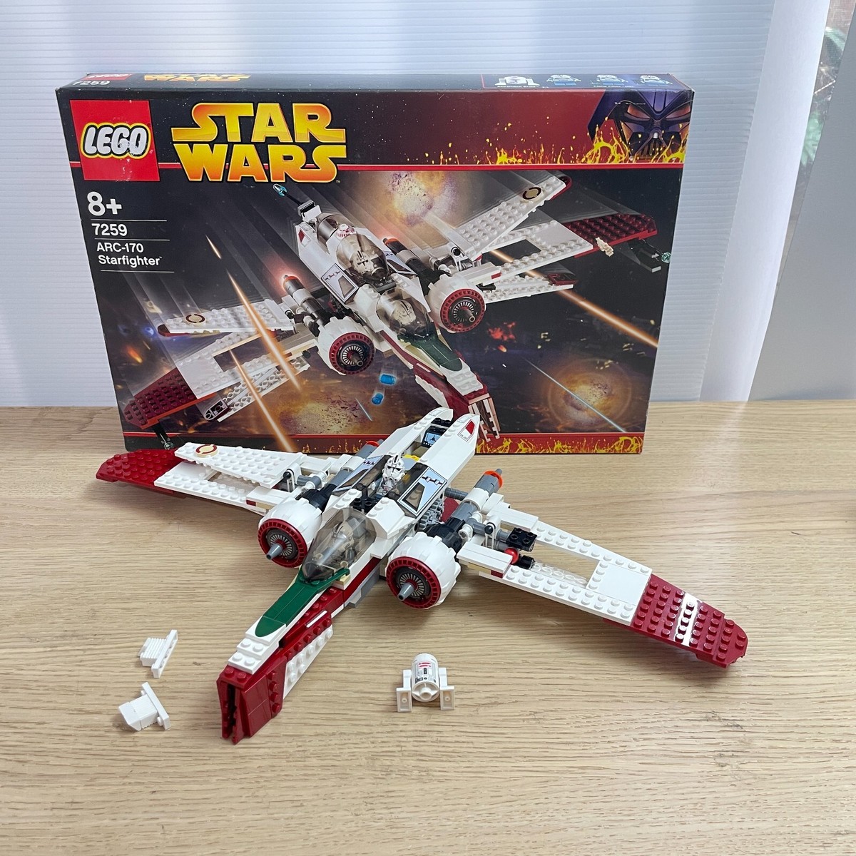 LEGO Star Wars: Arc-170 Fighter (7259) 90%+ - W/ figs, booklet and