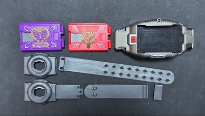 Kamen Rider Ryuki DX V-Buckle & Dragvisor Set with Advent Cards