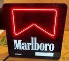 VINTAGE MARLBORO CIGARETTES NEON BAR OR STORE ADVERTISING SIGN