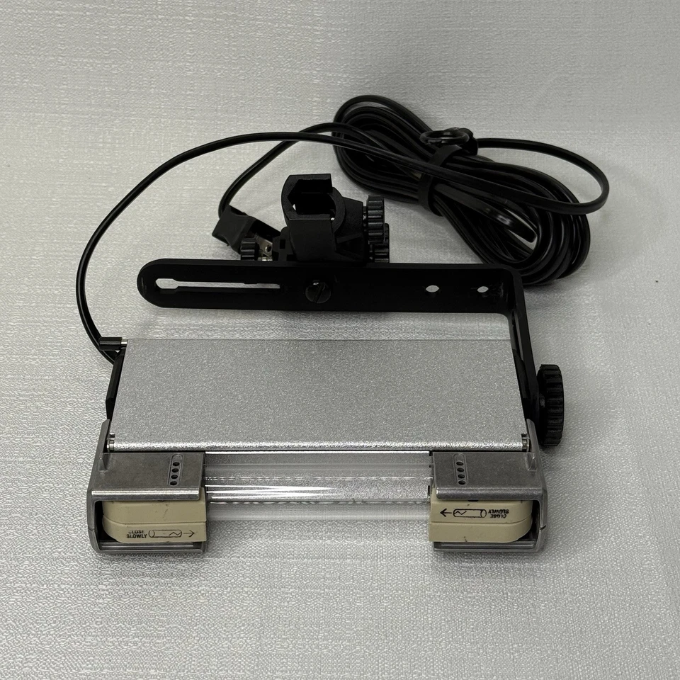 2- Lowel ViP System V-Lights NO BULBS INCLUDED - Image 2 of 4