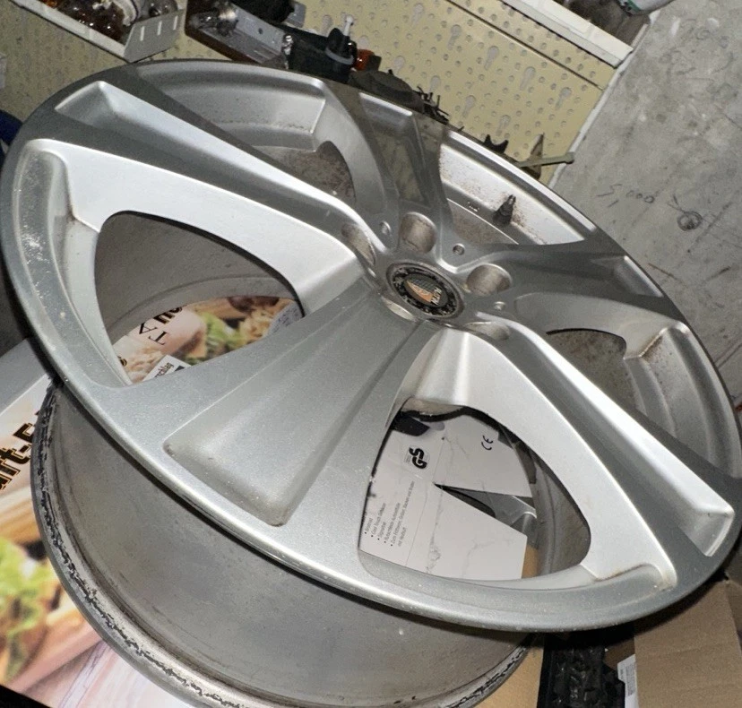 Alloy Wheel Discreet Tu Silver 8x18 5x108 VW T4, Volvo, Ford, Audi, Peugeot Top Aluminium - Image 3 of 4